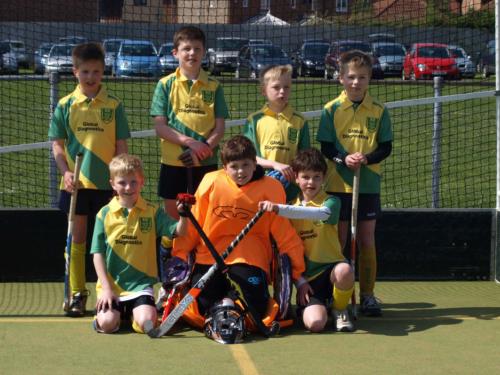 MINIS TOURNAMENT @ DEREHAM - 19TH APRIL 2009 - photo 87 (pictures\sp4193599.jpg)